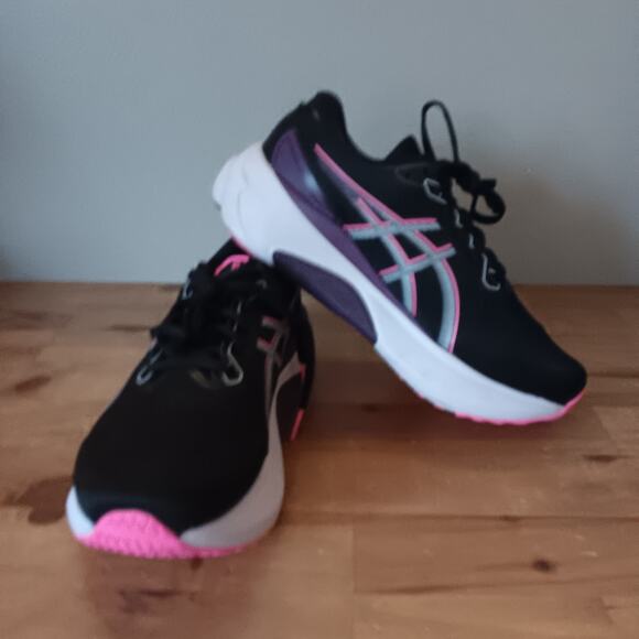 Women's Asics Gel-Kayano 30, Black/Lilac Hint, 6 Wide US - Picture 1 of 10